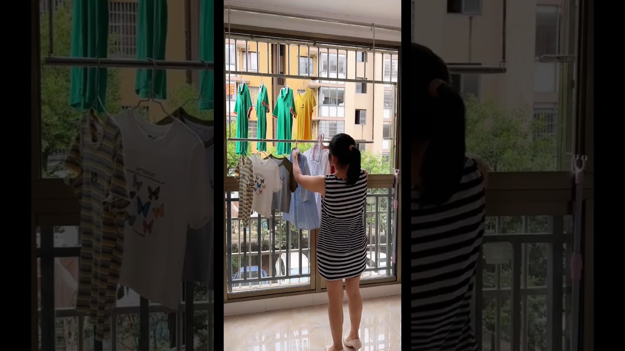 Balcony telescopic clothes drying rack 