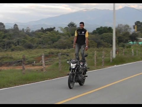 Stunt equilibrio en Honda Cb110 Cb150 Invicta Stunt YouTube