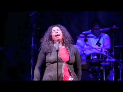 Betty Wright - "Go!" (Live)