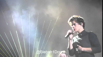HD One Direction - More Than This [FRONT ROW, London, O2 Arena, 6.4.13]