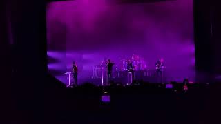 Phoenix - Too young / Girlfriend (live in Mexico City 2022)