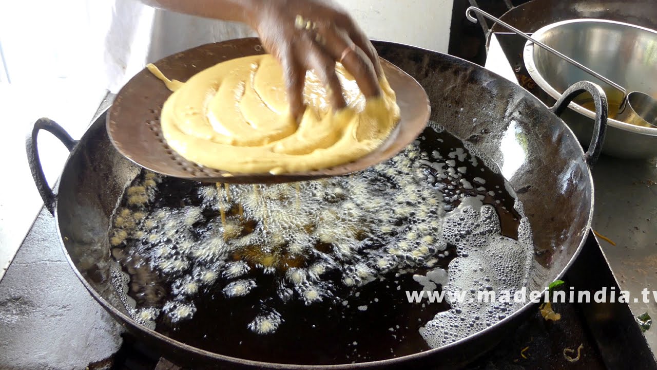 Crisp and Lightly Salted Indian Snack |  Gram Flour Puffs | MAKING OF KARA BOONDI | street food | STREET FOOD