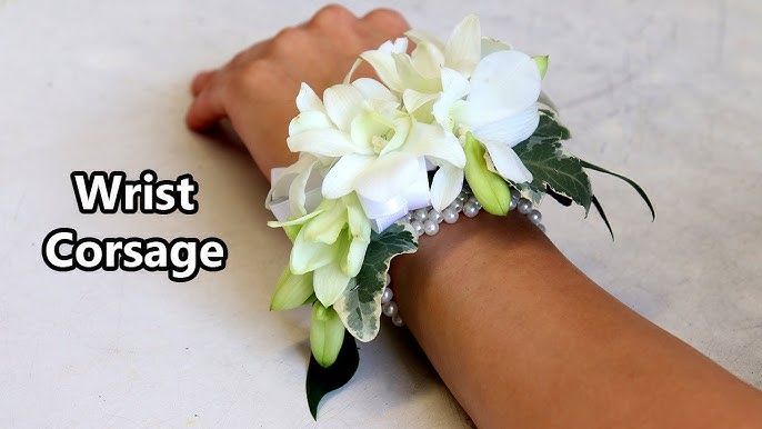 How to make a corsage on bracelet with real flowers 