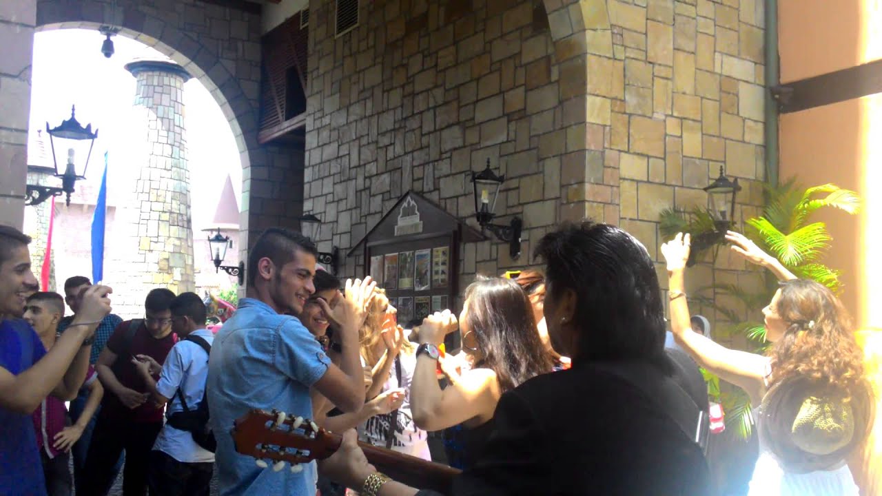 bukit tinggi sing and dance YouTube