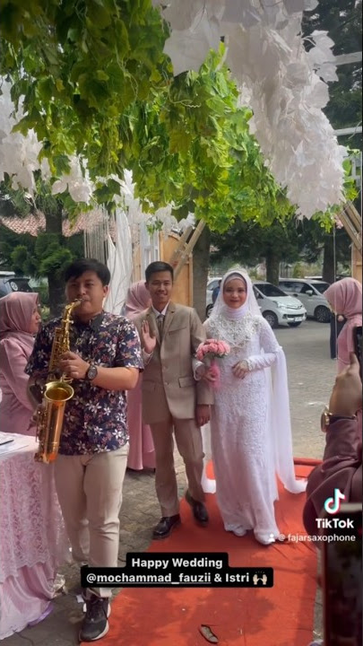 Download lagu Wedding entrance atau kirab saxophone check