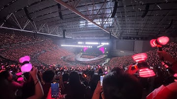 Blackpink Deadline World Tour in Manila Day 2 Opening Fancam (Wide shot) 
