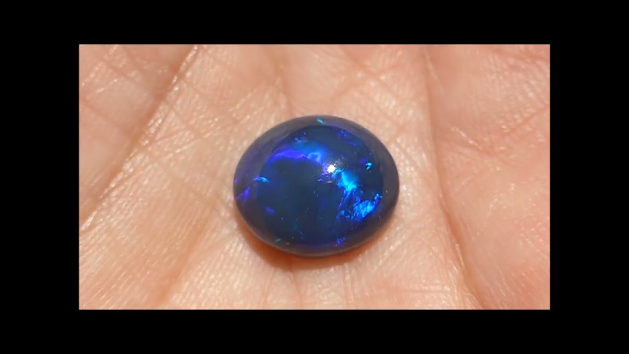 ブラックオパール 5.15ct - YouTube