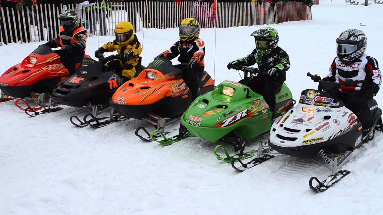 Sno Deo 2013 Old Forge, NY 120 Junior snowmobile races - YouTube.