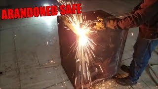 BREAKING INTO LOCKED SAFE LEFT ABANDONED FOR YEARS! What's inside this abandoned safe?