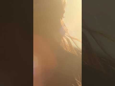 Today we bring you ‘Where Light Settles’, the title track of Jasmine Myra’s upcoming album