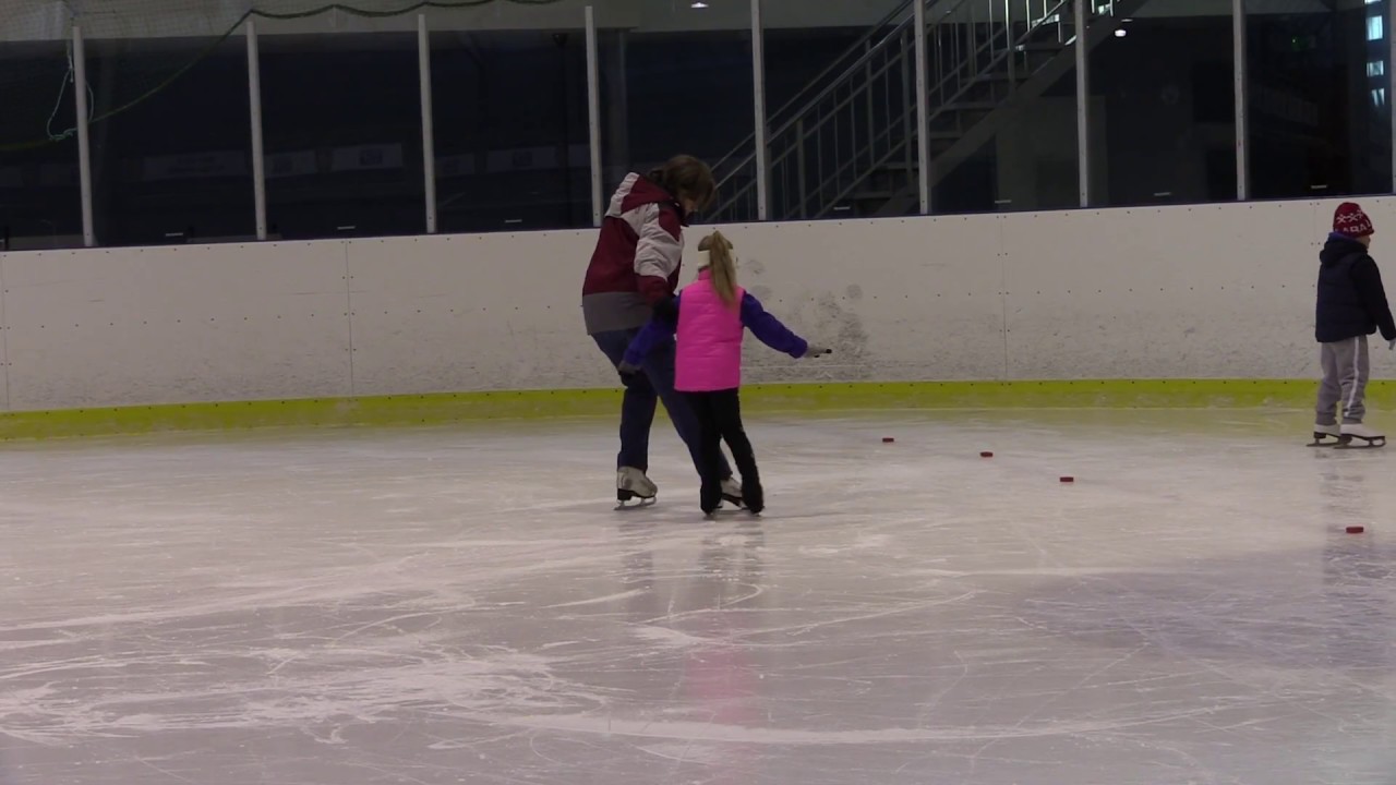 Figure skating. Latvia. Riga 55 school. Trainer Jevgenija Sergeevna