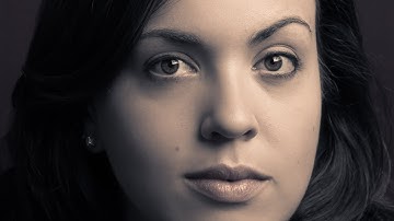 How to Subtly Enhance a Smile with Puppet Warp in Photoshop