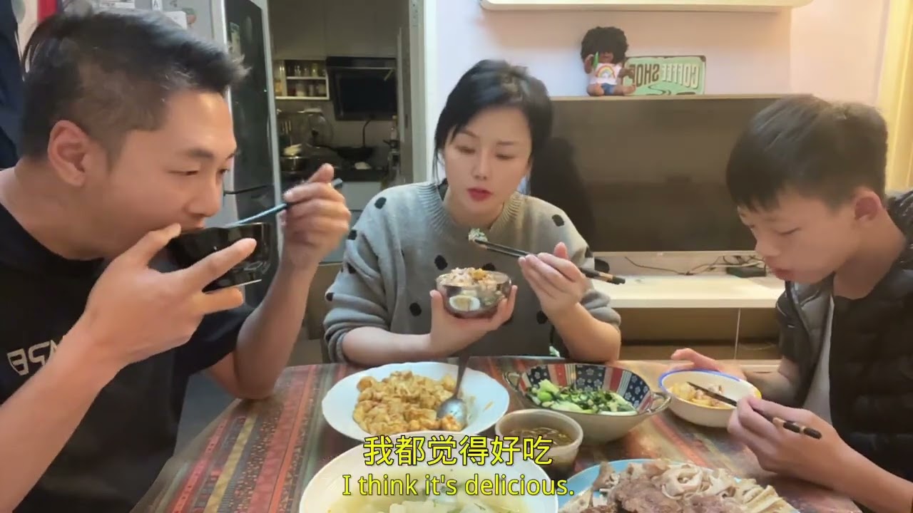 重庆妹子远嫁香港，经常被网友吐槽嫁到香港做免费保姆，我乐意