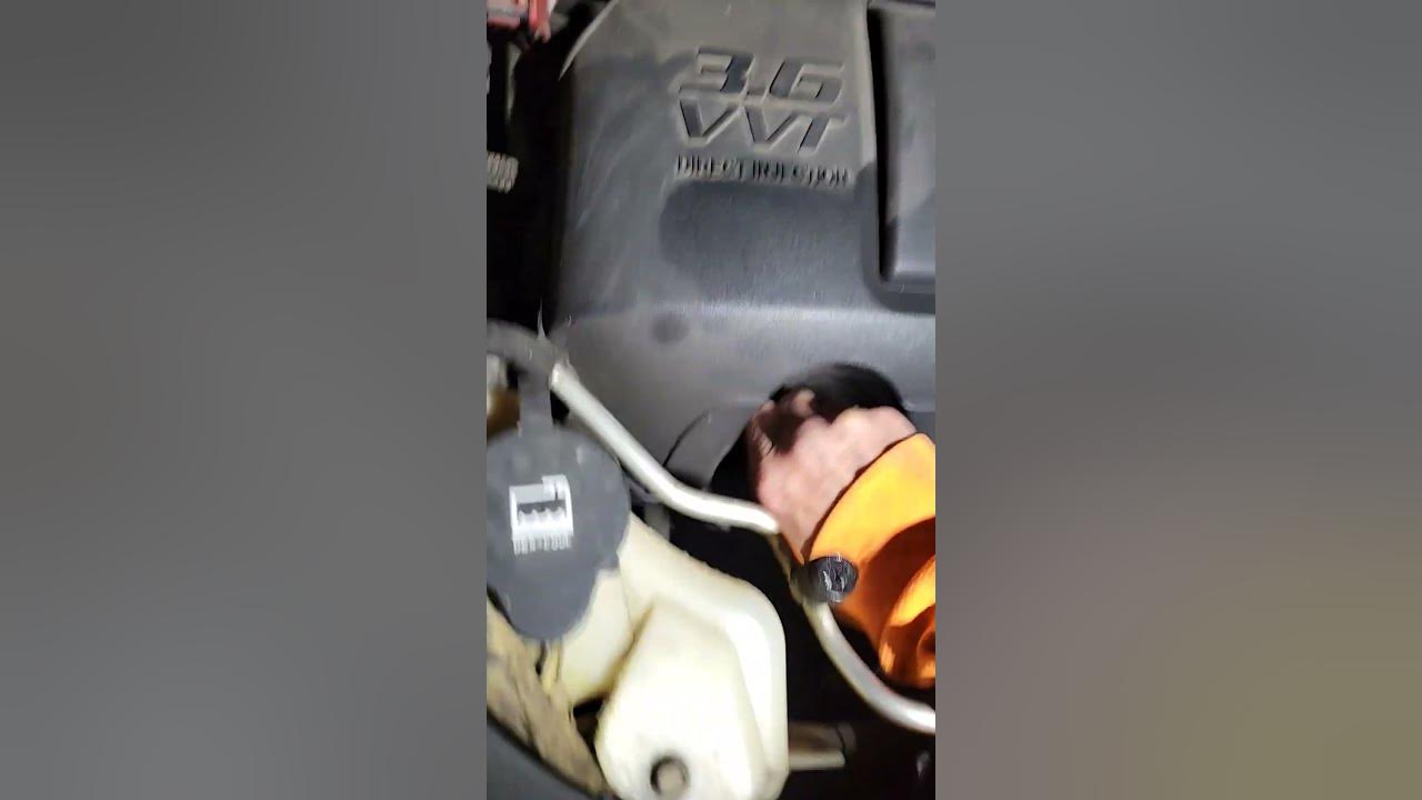 0917 Chevrolet Traverse power steering fluid reservoir refill location