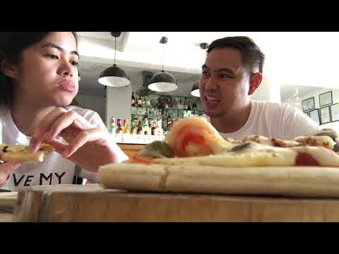 Video: Ang Pizza Na May Pagkaing-dagat, Haras At Kahel