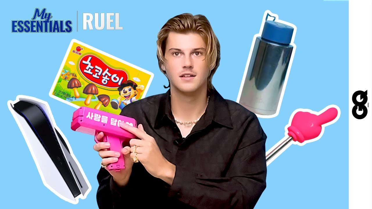 [마이에센셜] 루엘 얼굴만 봐도 재밌는 가방까기, RUEL이 다이소에서 홀린 듯 샀다는 한국 물건은?