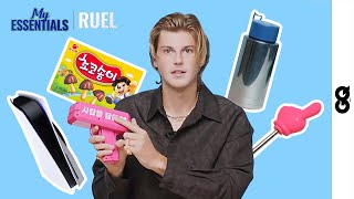 [마이에센셜] 루엘 얼굴만 봐도 재밌는 가방까기, RUEL이 다이소에서 홀린 듯 샀다는 한국 물건은?
