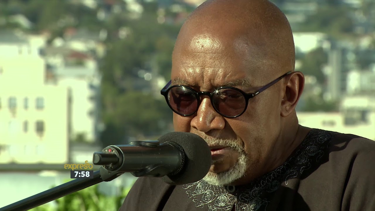 entertainment weekly ซับไทย Sipho ‘Hotstix’ Mabuse Performs “Ke na le Modisa (I have a Shepard)”