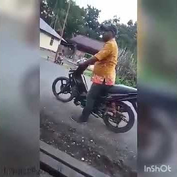 Viral ngakak bapa PAPUA mabuk lalu angkat Ban.. Freestyle