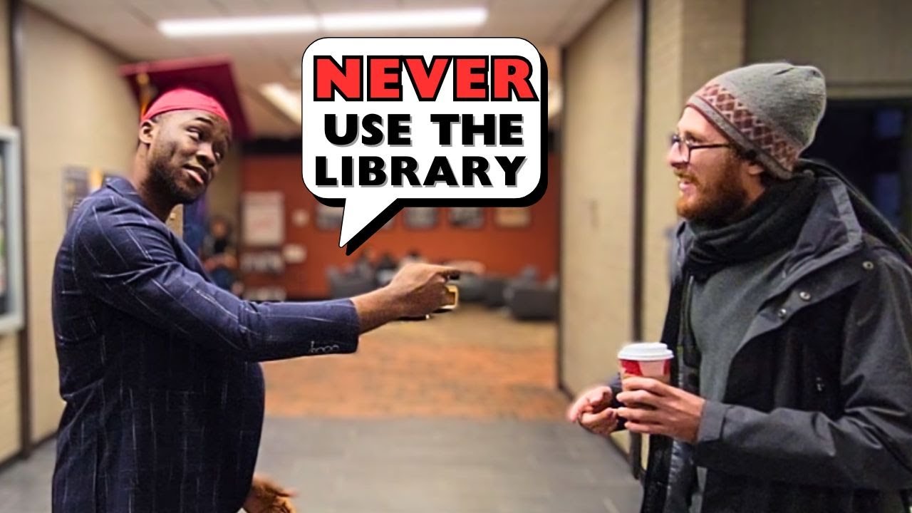 I Dressed As A Graduate To Give Students "Advice That Helped Me Graduate"