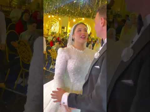 صناره وغمزت ليا   