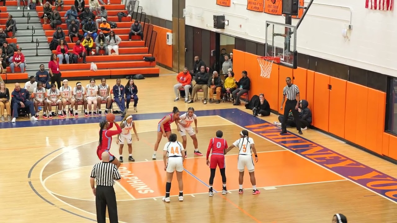 CHICAGO GIRLS BASKETBALL - Whitney Young vs. Kenwood Academy High School