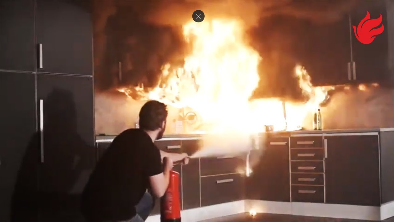 Brandsläckning med pulverbrandsläckare