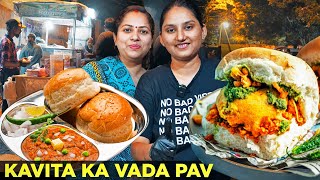 Pakistani Vada Pav Girl, Kavita Didi ka Dhaba | Pav Bhaji, Bun Kabab, Paratha, Karachi Street Food