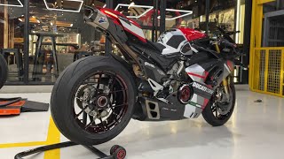 Ducati Panigale V4S with Termignoni 4USCITE Titanium Full System