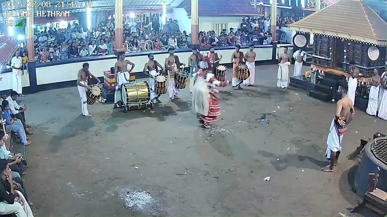 ഏര്യം പുലിയൂര്  കാളി ക്ഷേത്രം ഉത്സവം കളിയാട്ടം 2025  ...