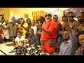 KOFFI OLOMIDE ATAKURUDISHA MIAKA 23 NYUMA, CHEKI AKIIMBA LIVE "MICKO"