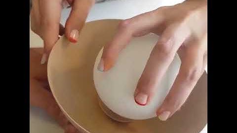 VIRGINIA wall lamp glass globe installation