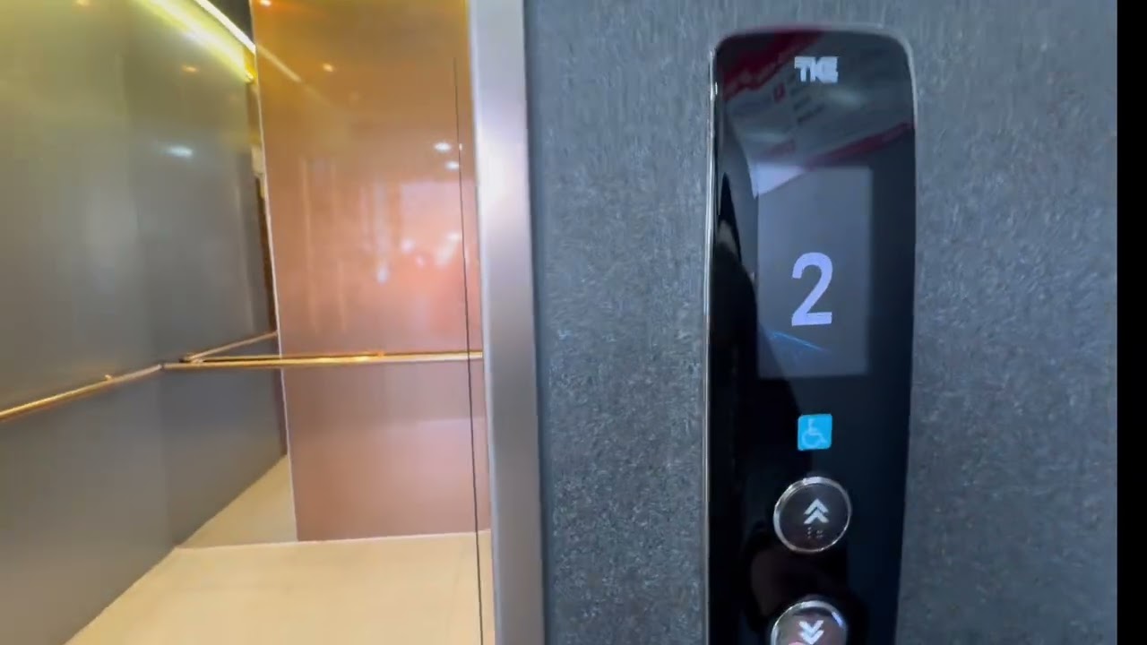 투썸플레이스 포천고모리호수점 엘리베이터 탑사기