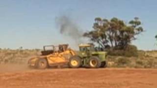 john deere 7520 with 760 scraper bowl