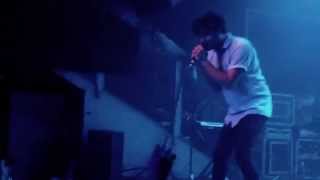 Video voorbeeld van "Young The Giant - Daydreamer - Live Milan 2014"