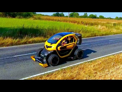 should-i-buy-this-f1-twizy?!---oakley-design