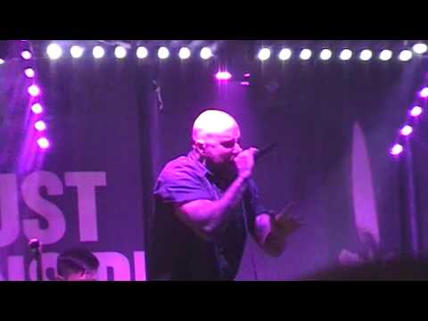 AUGUST BURNS RED -"Truth of a Liar"(Live@The Fleece/Bristol 29.07)