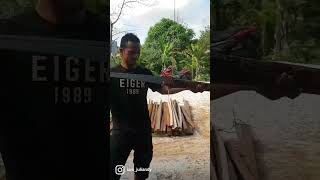 Mandau besar buatan saudara saya #dayak #mandaudayak #kalteng #hutan #senibudaya