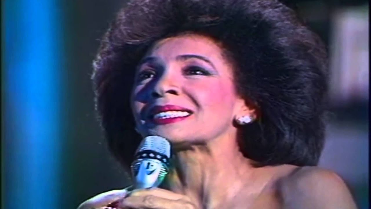 Shirley Bassey New York Medley YouTube