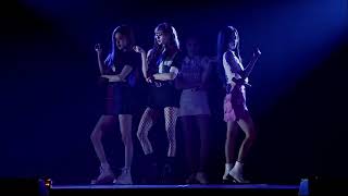 'PLAYING WITH FIRE' (BLACKPINK MAKUHARI MESSE EVENT HALL 2018)
