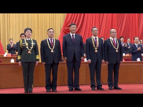 China honors pandemic fighters, vows to carry on fighting COVID-19 globally