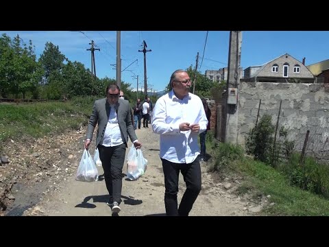 ნაციონალური მოძრაობის ლიდერმა   დღეს ქუთაისში  სოციალურად დაუცველი  ოჯახი მოინახულა