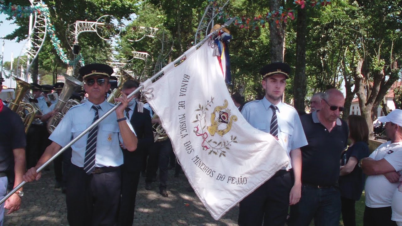 PROCISSÃO - Banda Mus. Mineiros do Pejão (Maestro: Francisco Moreira) | SÃO SEBASTIÃO-Amilcar Morais