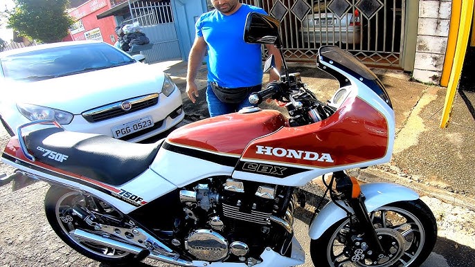 HONDA CBX 750 F, coloris HOLLYWOOD