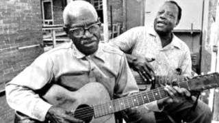 Bukka White-Fixin' To Die Blues chords