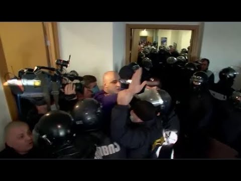 ნიკა მელიას დაკავების სპეცოპერაცია და შტურმი \"ნაციონალური მოძრაობის\" ოფისზე