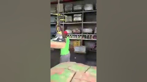 Braço a vacuo para carregar saco de cimento