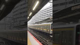 鶴見線205系廃車回送非常警笛を鳴らして横浜駅爆速で、通過するシーン
