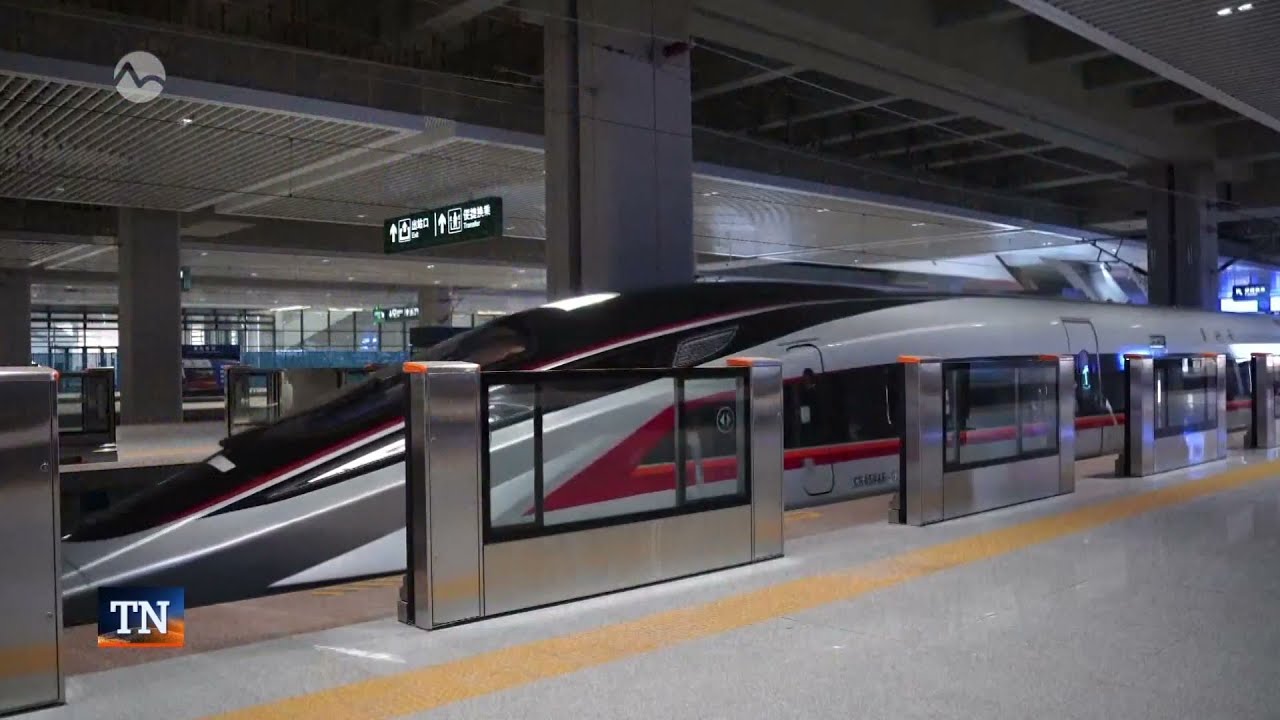 Nový čínsky supervlak CR450 pokoril v testoch rýchlostný rekord 453 km/h  24. 10. 2025