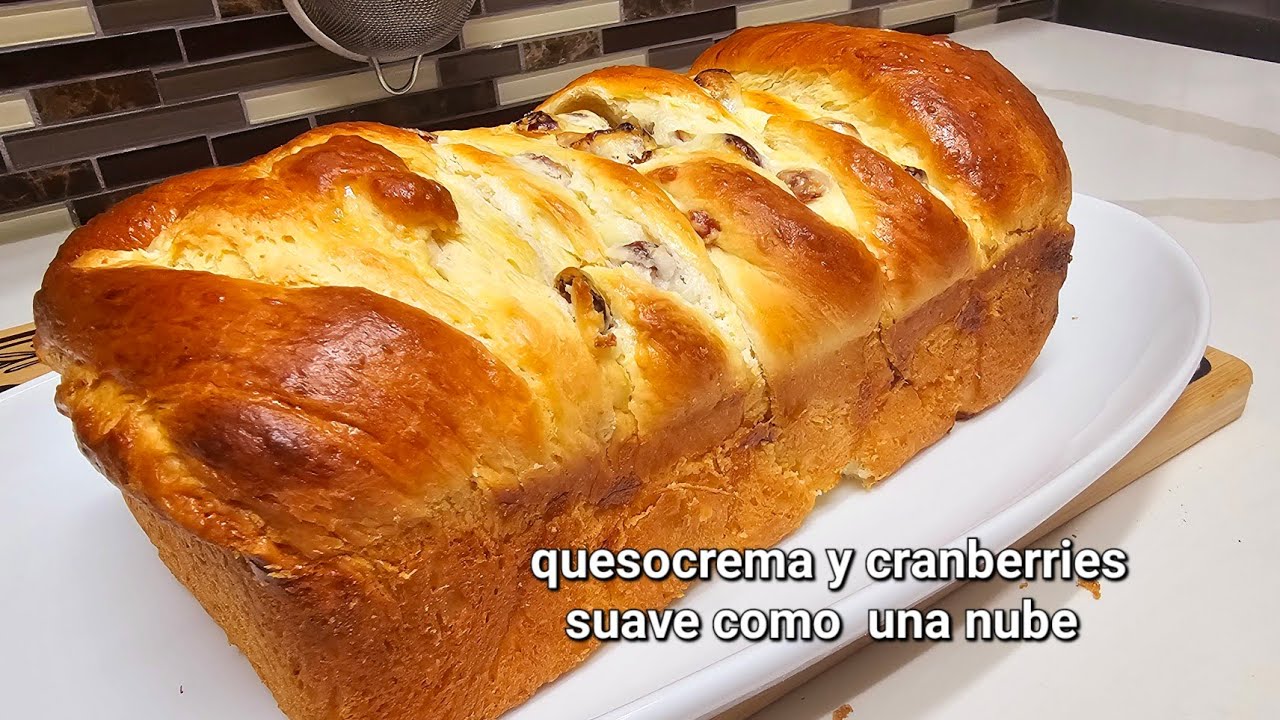 pan de queso crema y cranberries tan suave como una Nube bread 